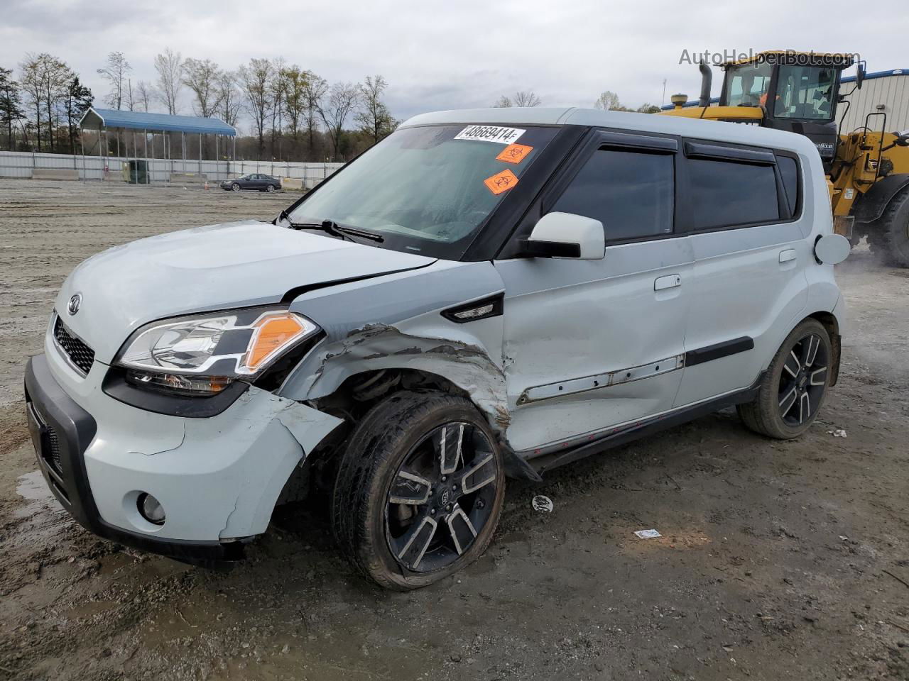 2010 Kia Soul + White vin: KNDJT2A29A7169630