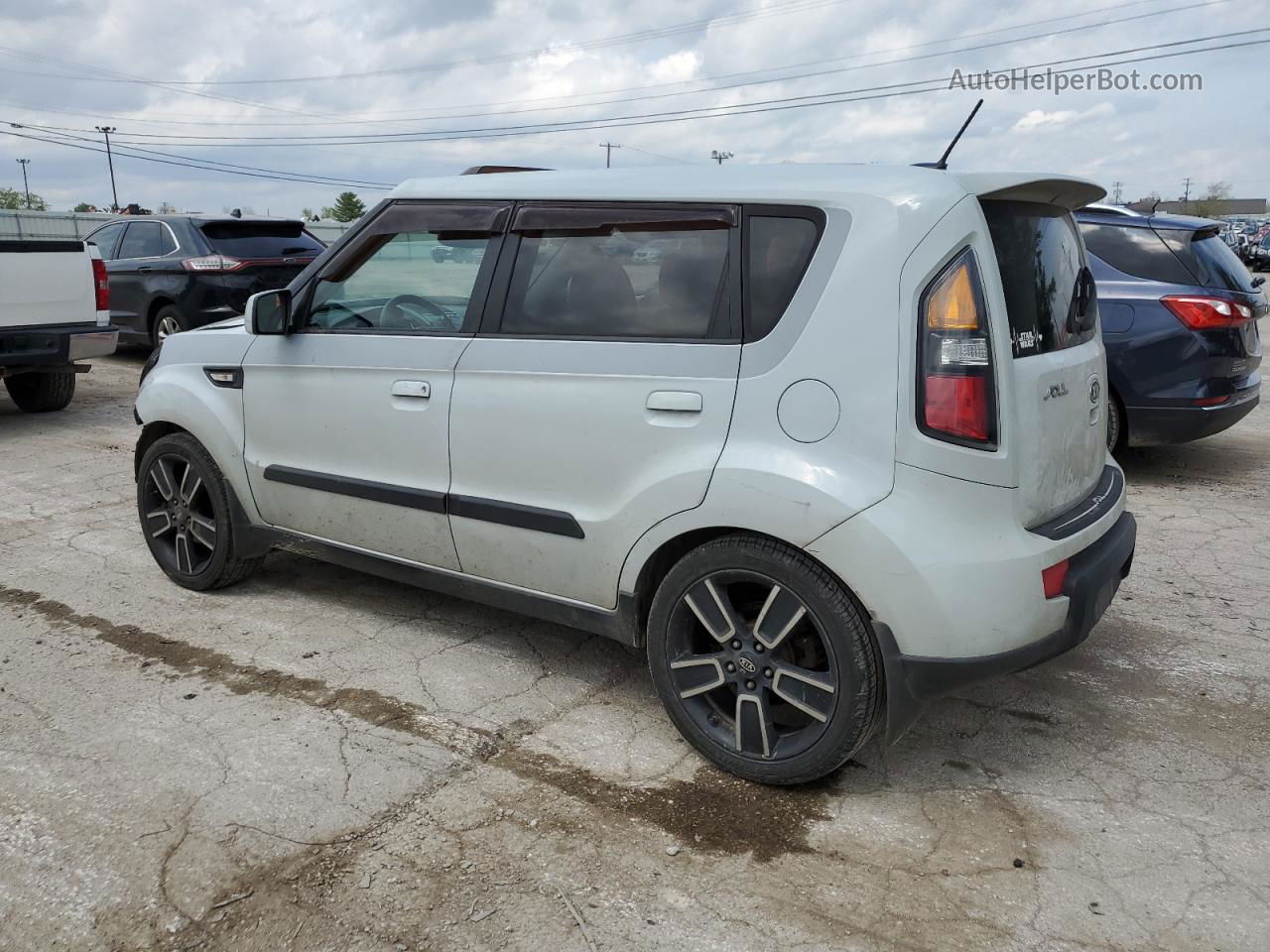 2010 Kia Soul + Серый vin: KNDJT2A29A7174147