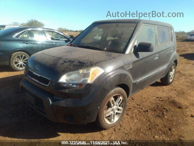 2010 Kia Soul + Black vin: KNDJT2A29A7175881