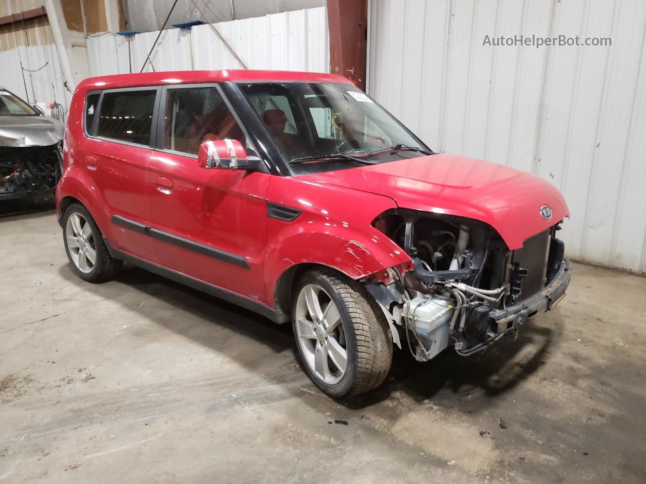 2010 Kia Soul + Red vin: KNDJT2A29A7177615