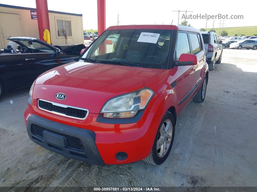 2010 Kia Soul + Red vin: KNDJT2A29A7178537