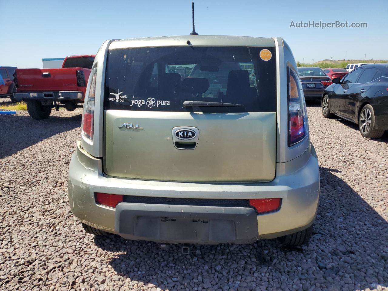 2010 Kia Soul + Green vin: KNDJT2A2XA7029649