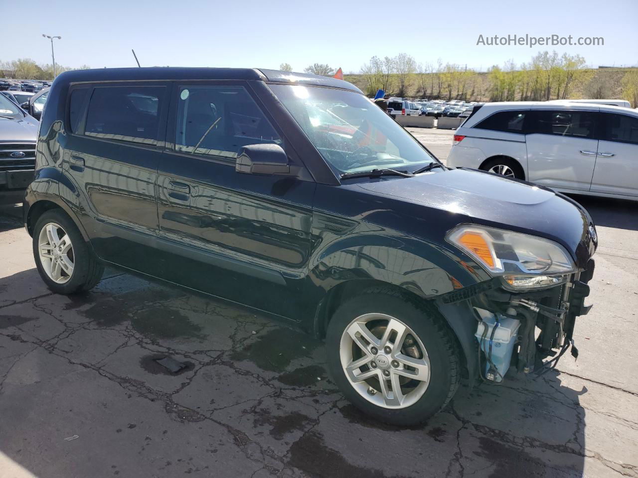 2010 Kia Soul + Black vin: KNDJT2A2XA7079130