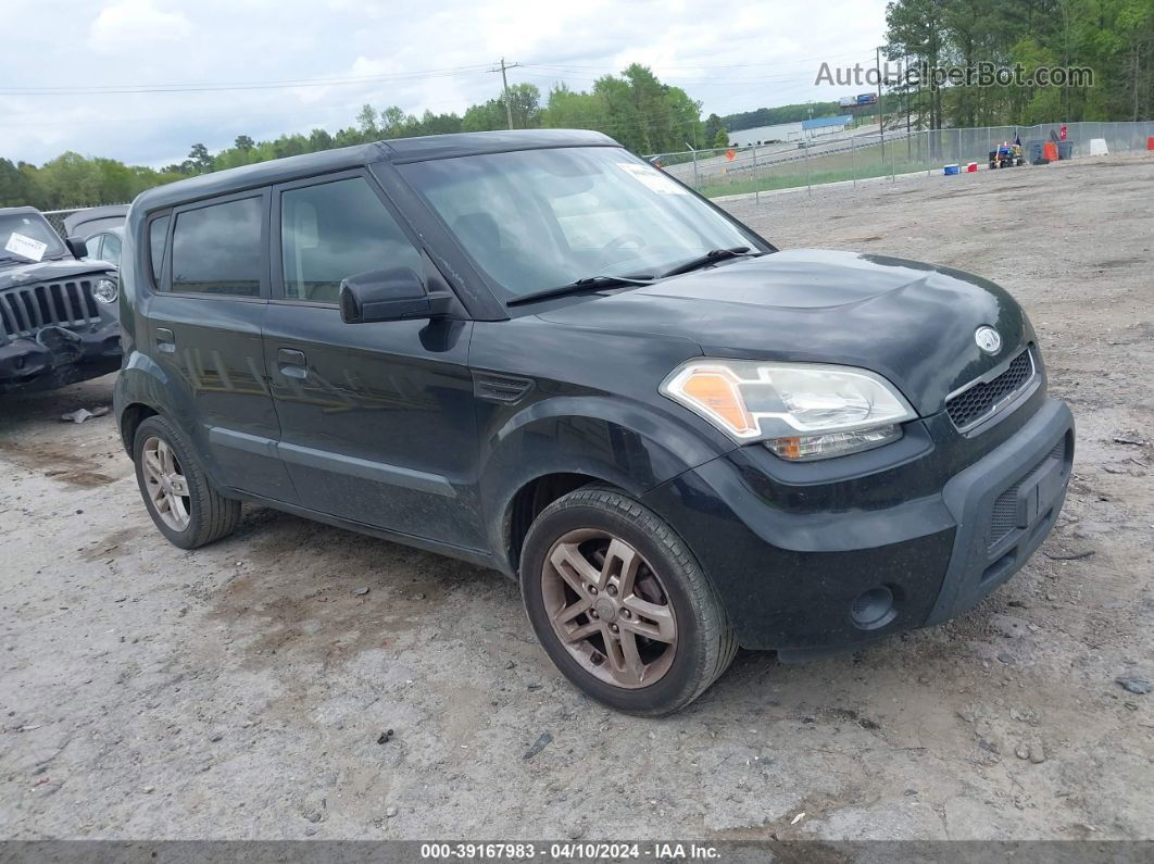 2010 Kia Soul + Black vin: KNDJT2A2XA7108268