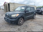 2010 Kia Soul + Black vin: KNDJT2A2XA7108268