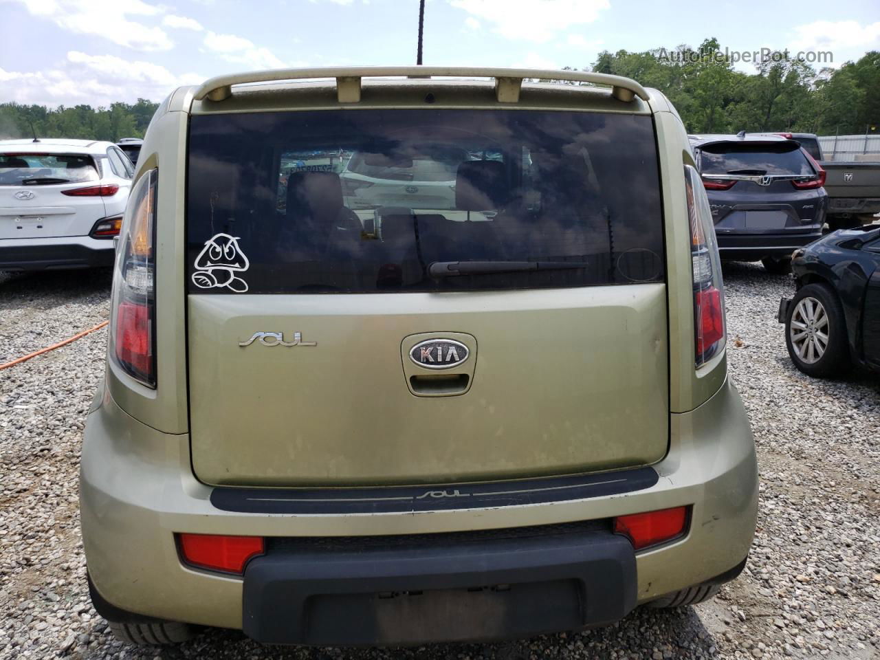 2010 Kia Soul + Green vin: KNDJT2A2XA7120596