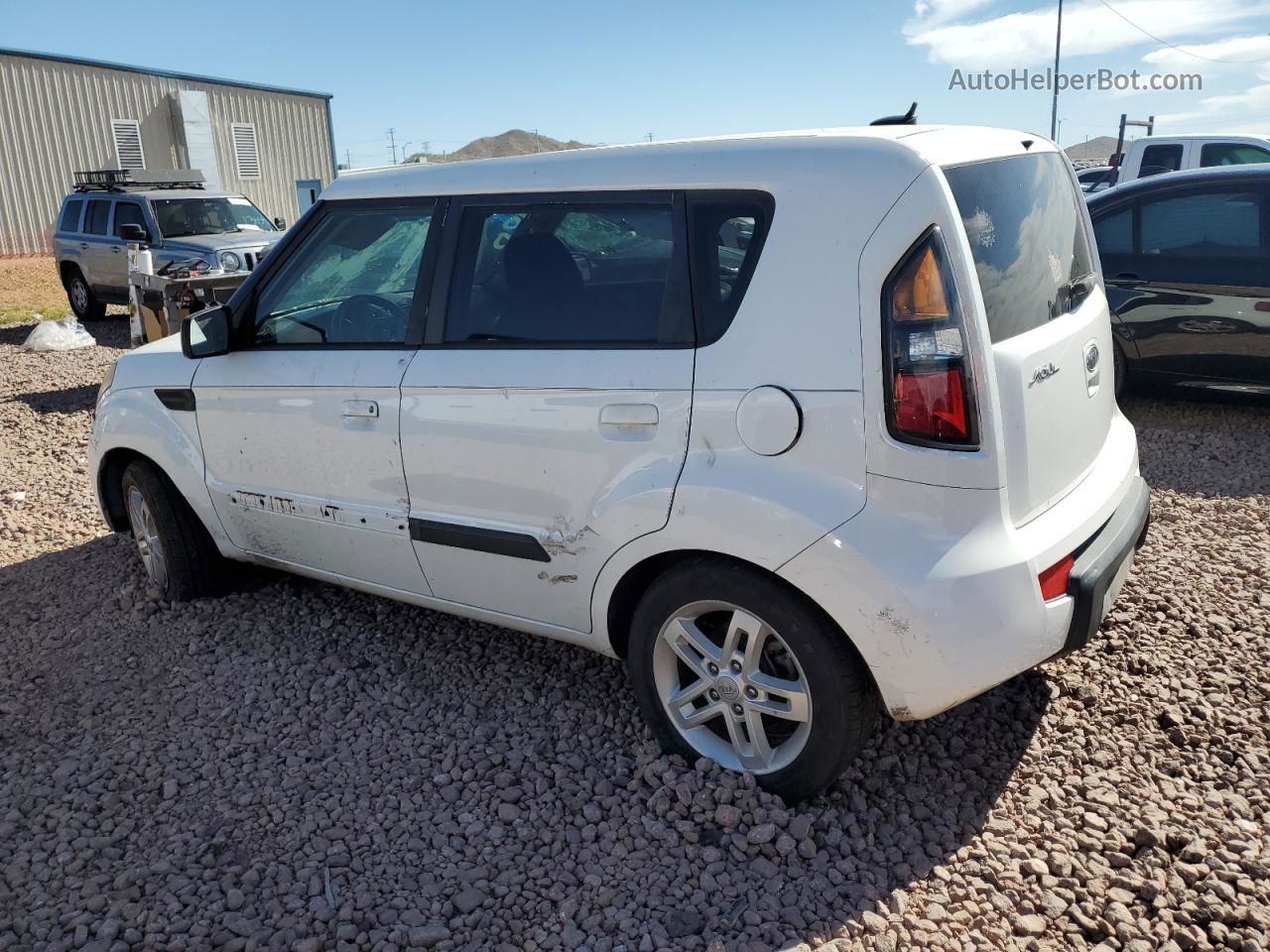 2010 Kia Soul + White vin: KNDJT2A2XA7160841