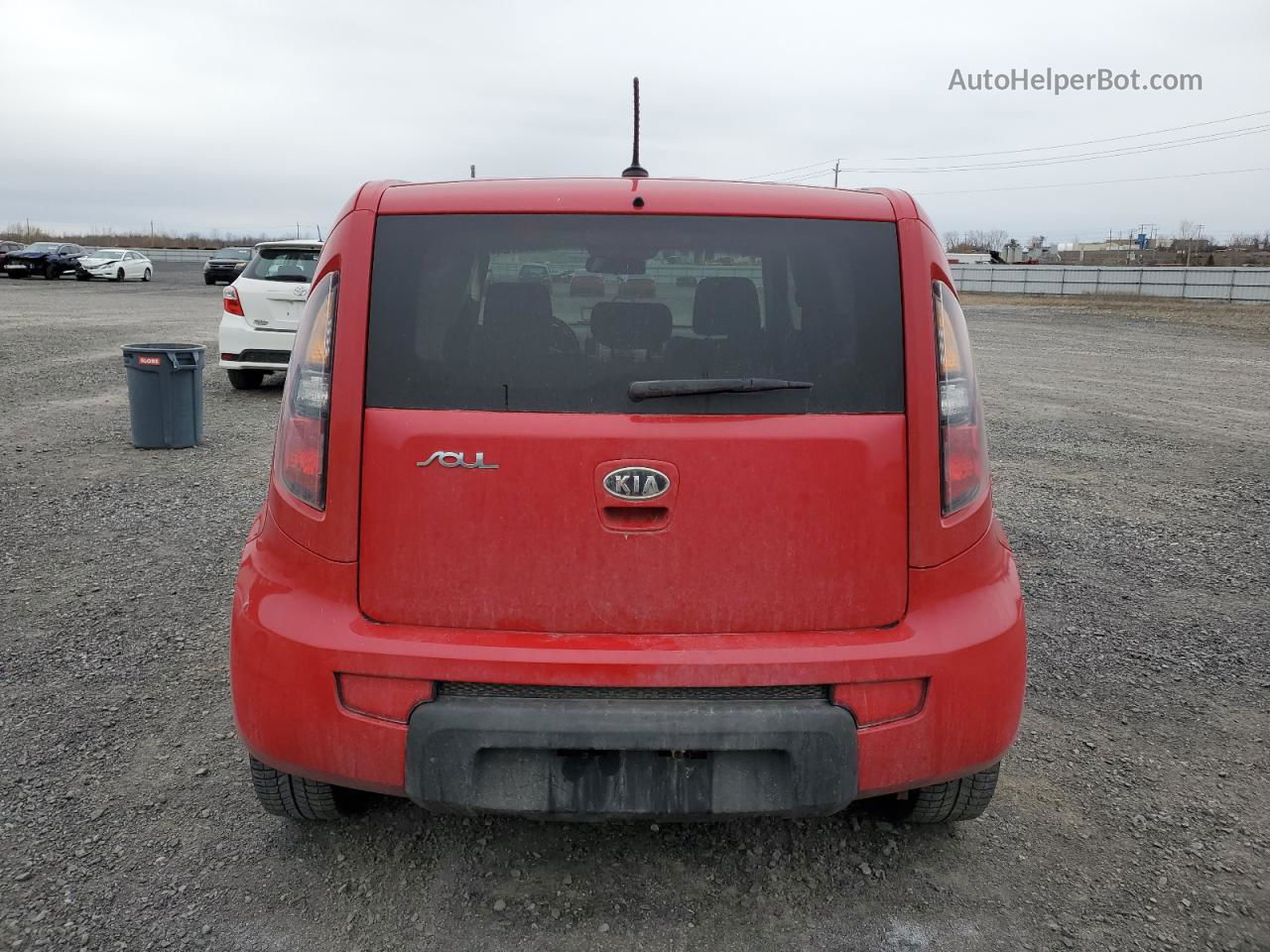 2010 Kia Soul + Red vin: KNDJT2A2XA7162699