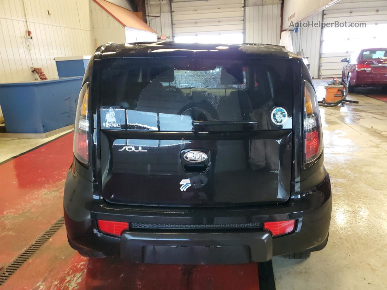 2010 Kia Soul + Black vin: KNDJT2A2XA7175341