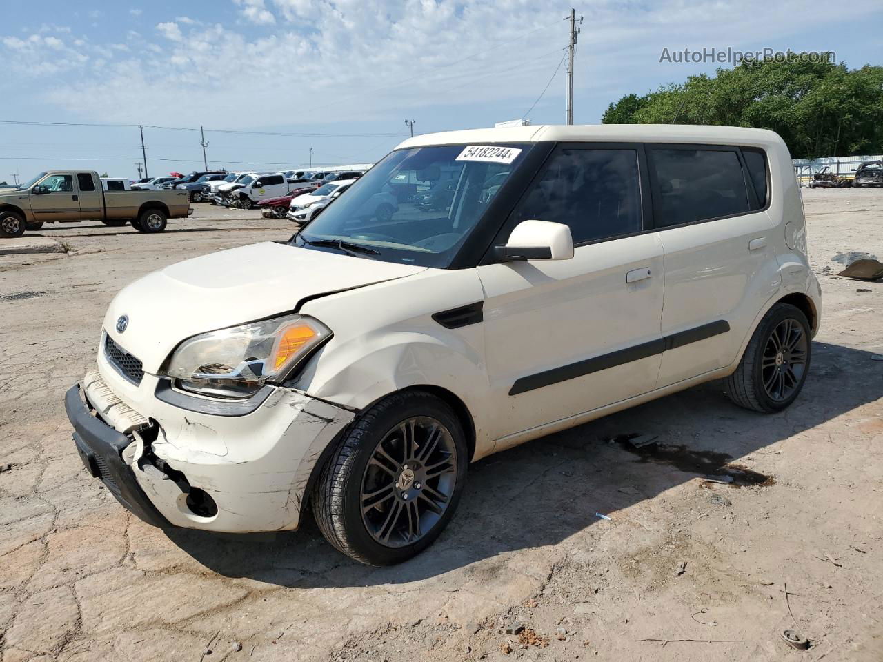 2010 Kia Soul + Cream vin: KNDJT2A2XA7178448