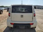 2010 Kia Soul + Cream vin: KNDJT2A2XA7178448