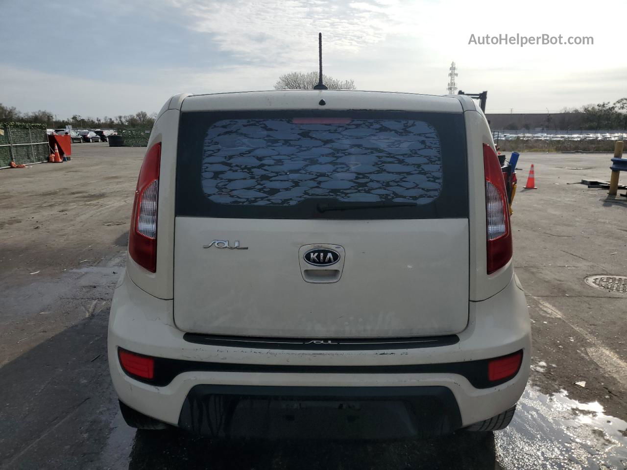 2012 Kia Soul  Кремовый vin: KNDJT2A50C7438479