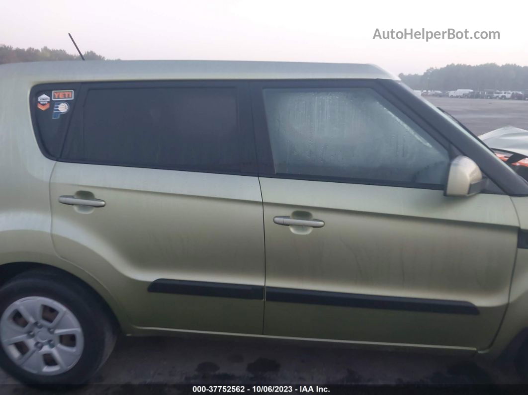 2012 Kia Soul Base Green vin: KNDJT2A50C7450812