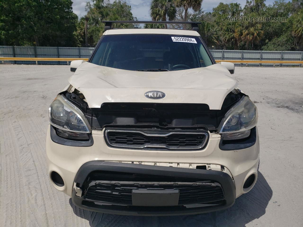 2013 Kia Soul  Кремовый vin: KNDJT2A50D7760119