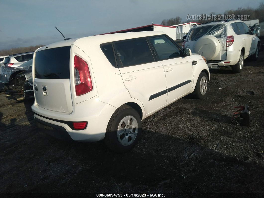 2013 Kia Soul White vin: KNDJT2A50D7777521