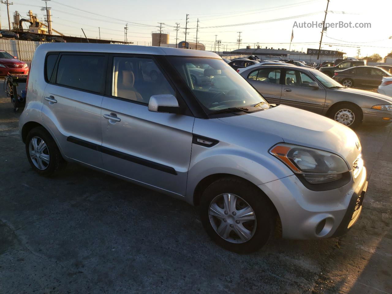 2012 Kia Soul  Silver vin: KNDJT2A51C7434456