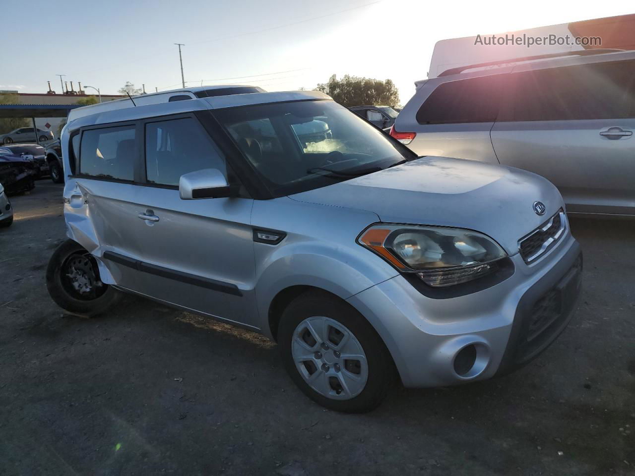 2012 Kia Soul  Silver vin: KNDJT2A51C7478344