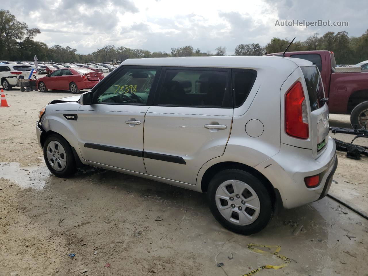 2013 Kia Soul  Silver vin: KNDJT2A51D7767547