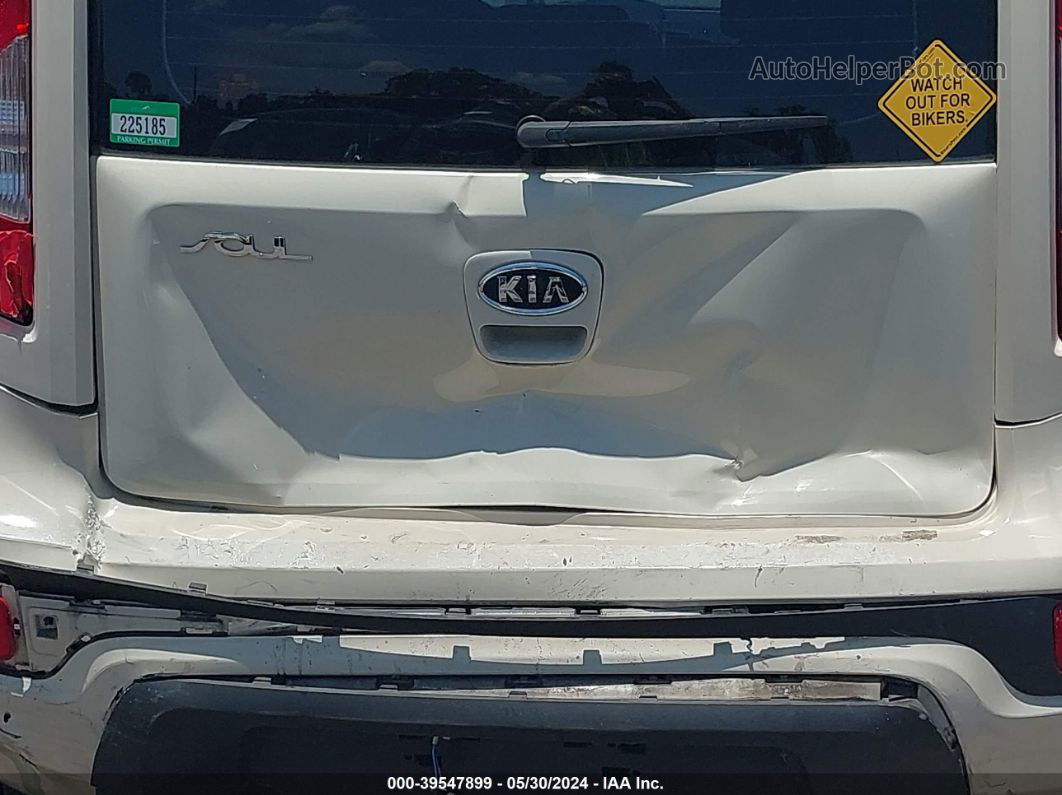 2012 Kia Soul   Cream vin: KNDJT2A52C7421098