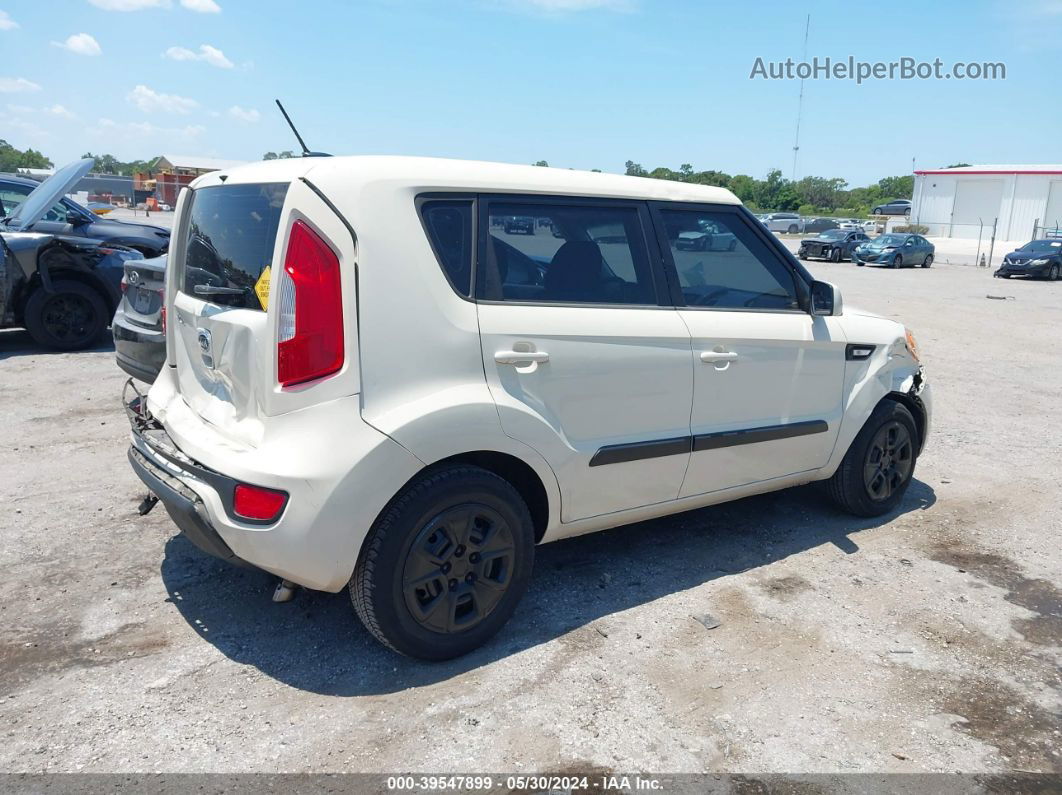 2012 Kia Soul   Cream vin: KNDJT2A52C7421098