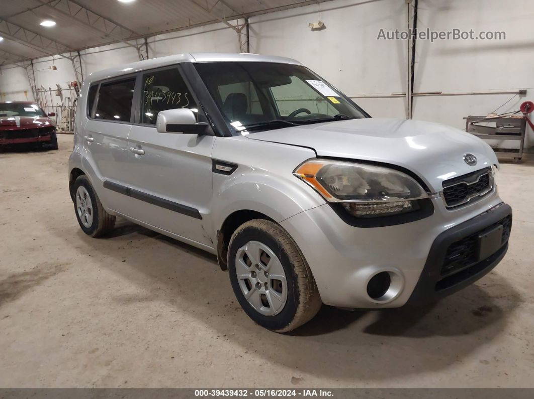 2012 Kia Soul   Silver vin: KNDJT2A52C7424518