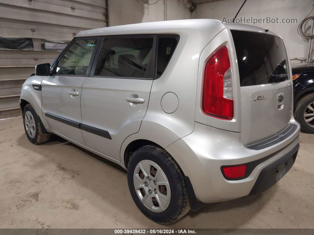 2012 Kia Soul   Silver vin: KNDJT2A52C7424518