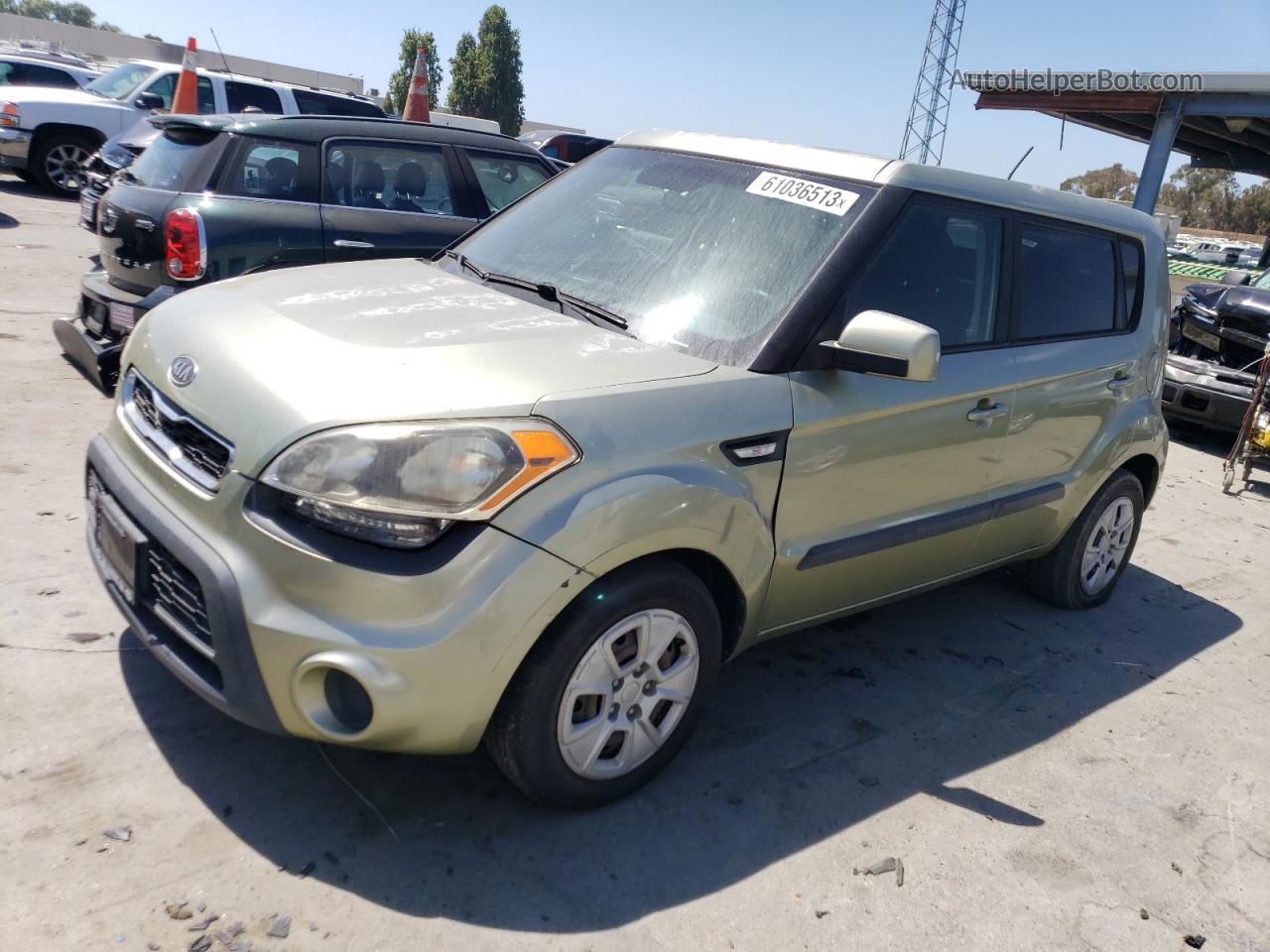 2012 Kia Soul  Green vin: KNDJT2A52C7450858