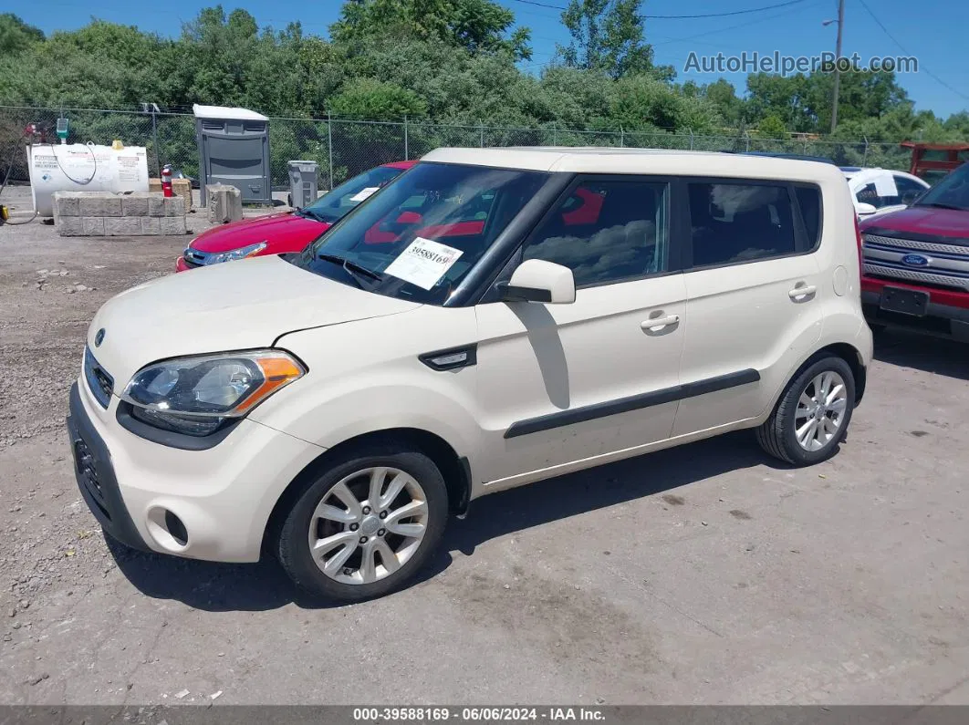 2013 Kia Soul   Желто-коричневый vin: KNDJT2A52D7549522