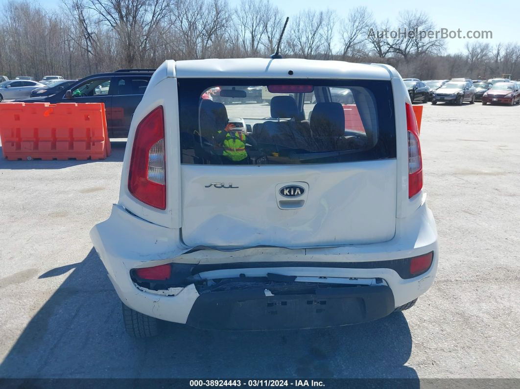 2012 Kia Soul   Белый vin: KNDJT2A53C7353121