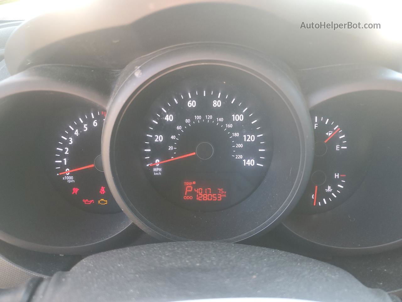 2012 Kia Soul  Cream vin: KNDJT2A53C7408487