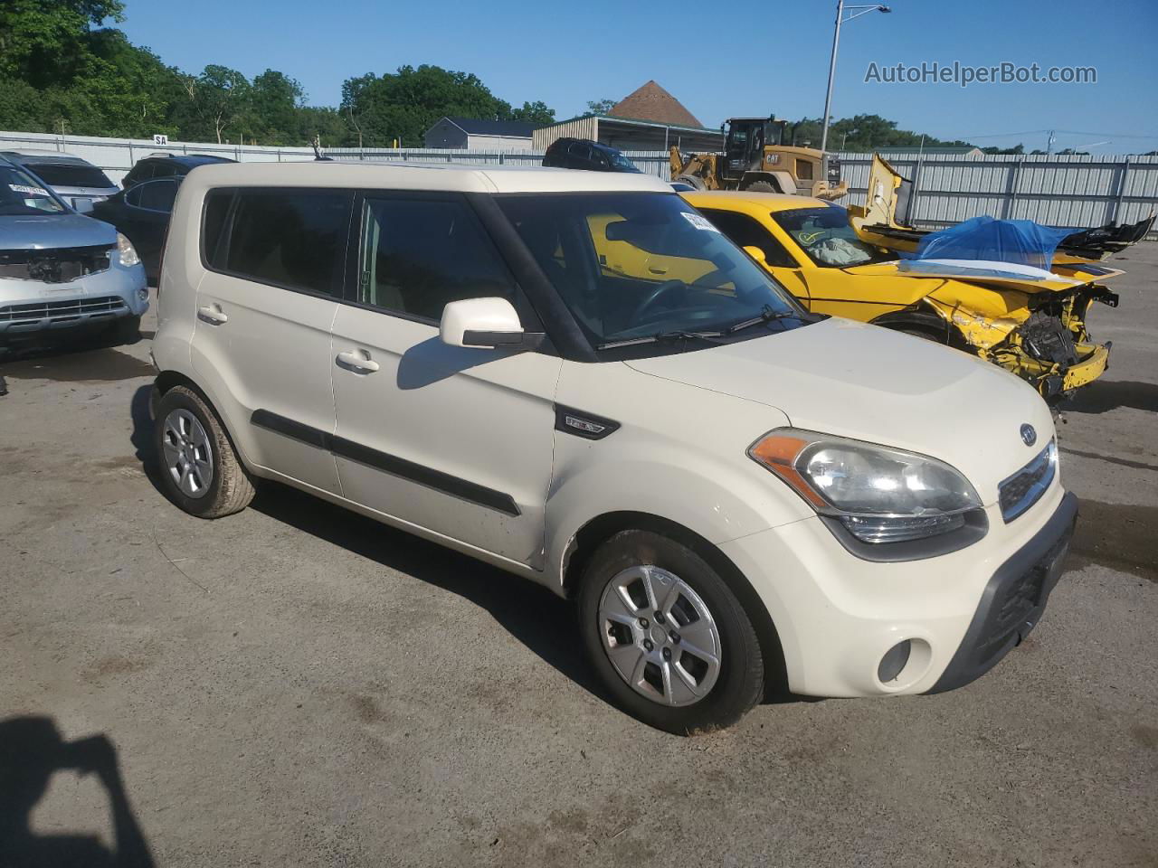 2012 Kia Soul  Cream vin: KNDJT2A53C7408487