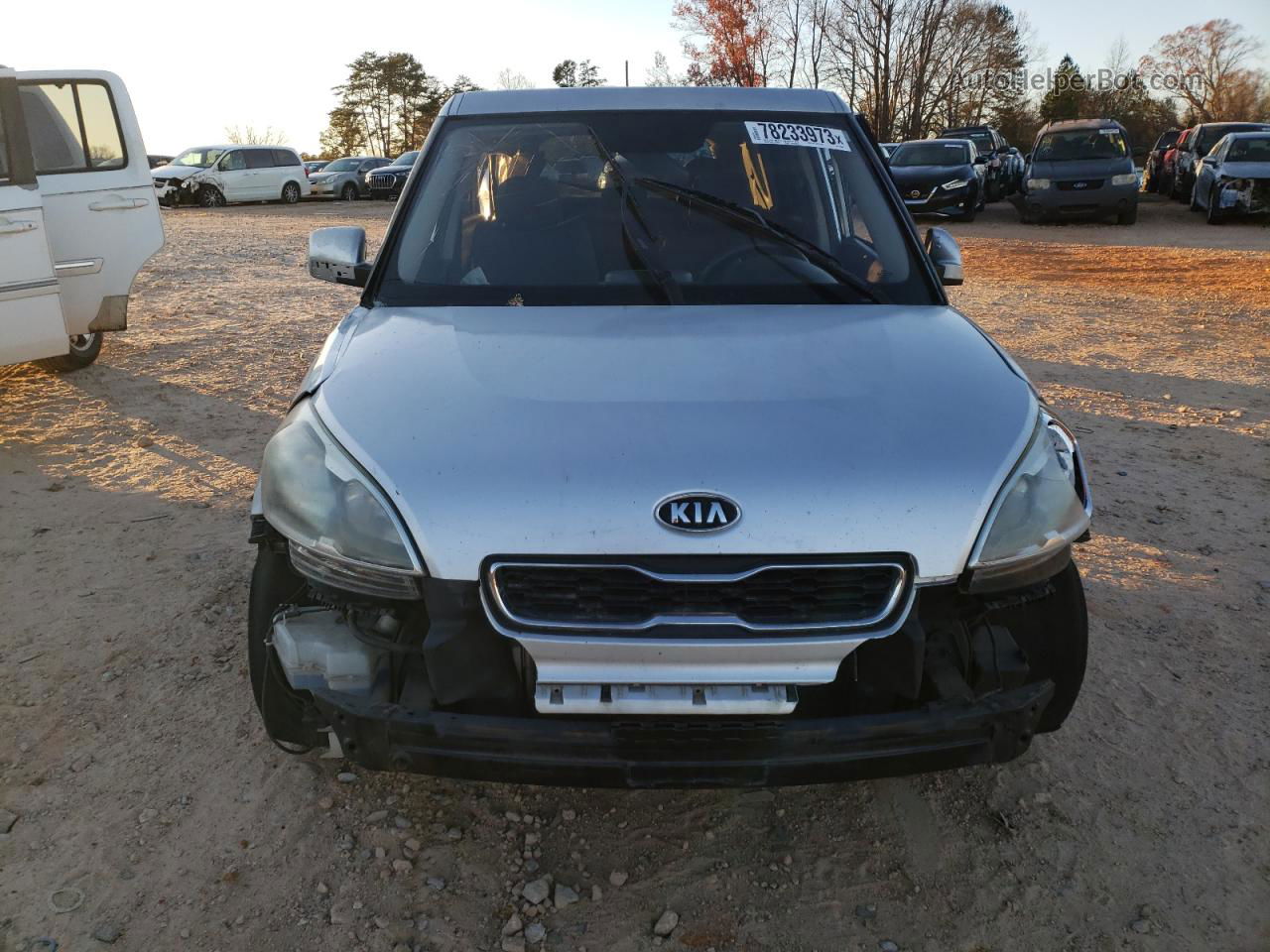 2012 Kia Soul  Silver vin: KNDJT2A53C7454546