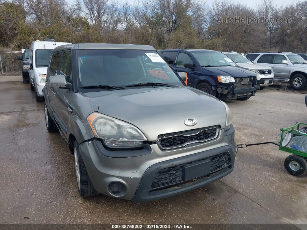 2013 Kia Soul   Silver vin: KNDJT2A53D7591049