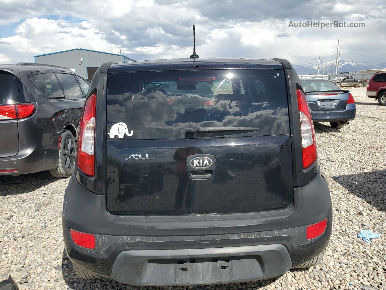 2013 Kia Soul  Черный vin: KNDJT2A54D7616993