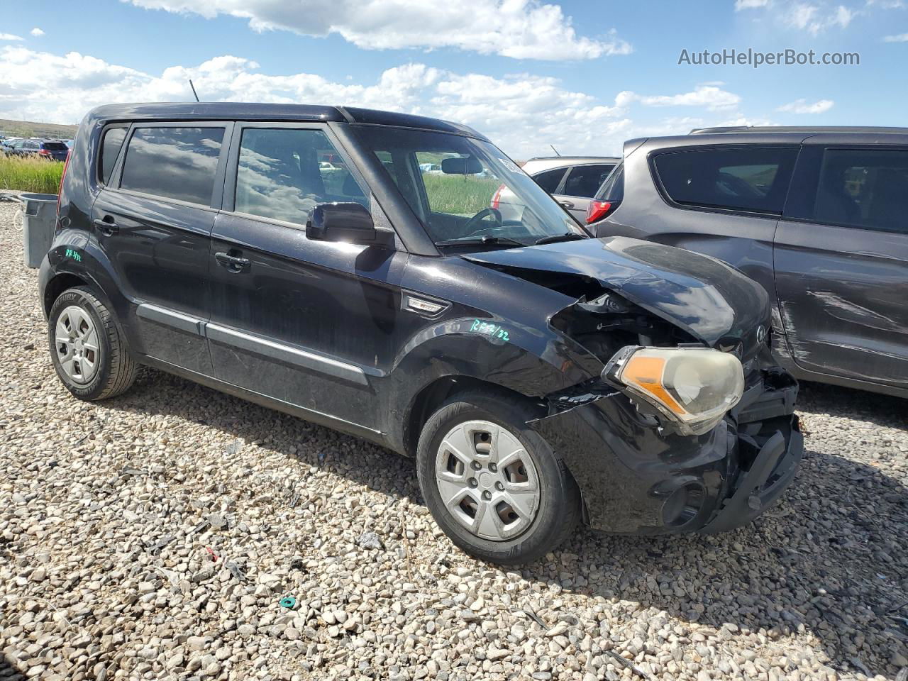 2013 Kia Soul  Black vin: KNDJT2A54D7616993