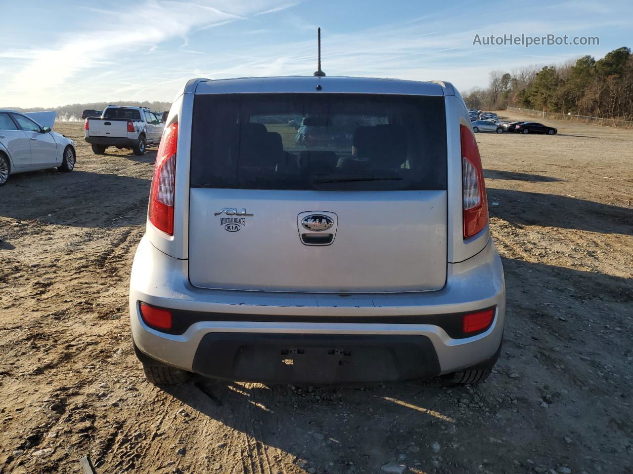 2013 Kia Soul  Silver vin: KNDJT2A55D7771553