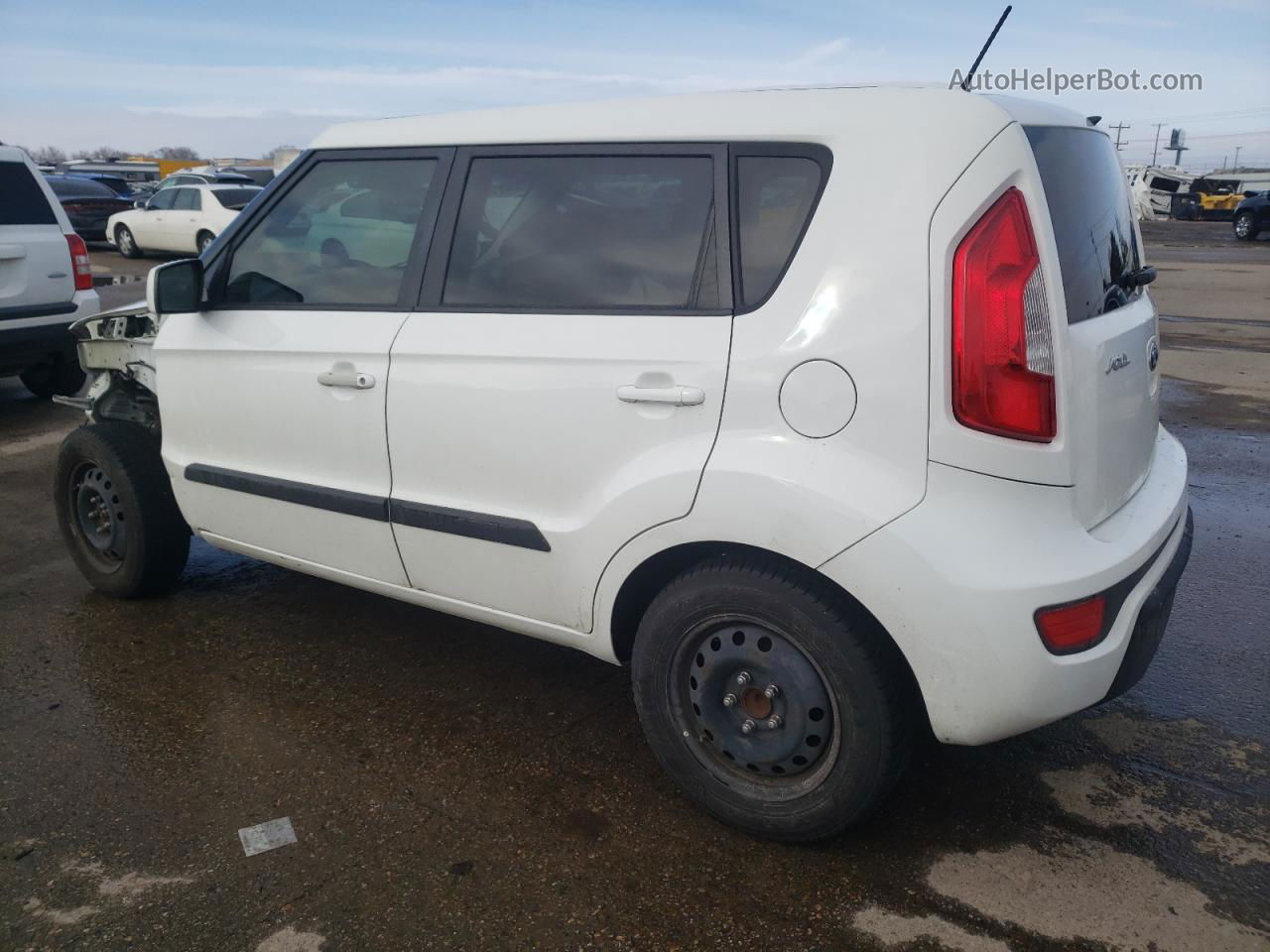 2013 Kia Soul  White vin: KNDJT2A55D7777501