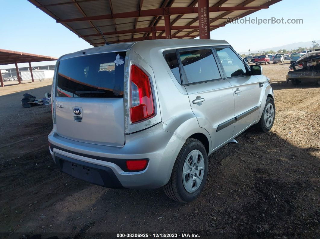 2013 Kia Soul   Серебряный vin: KNDJT2A56D7486120