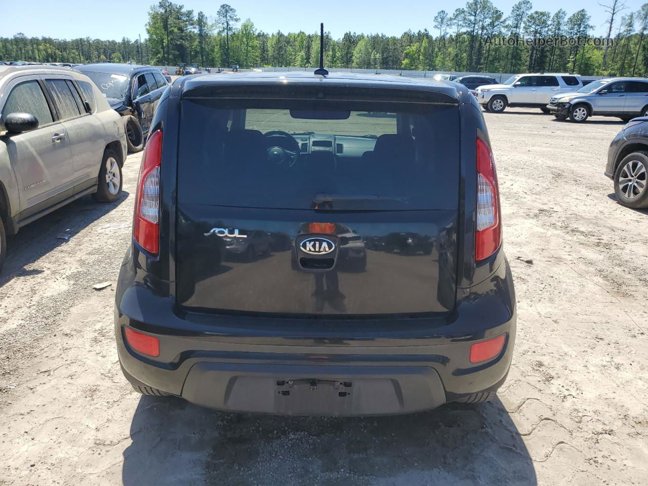 2013 Kia Soul  Black vin: KNDJT2A56D7507516