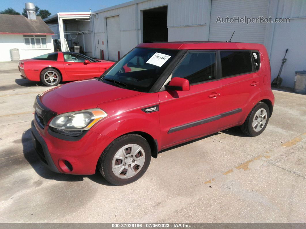 2013 Kia Soul Base Красный vin: KNDJT2A56D7591515