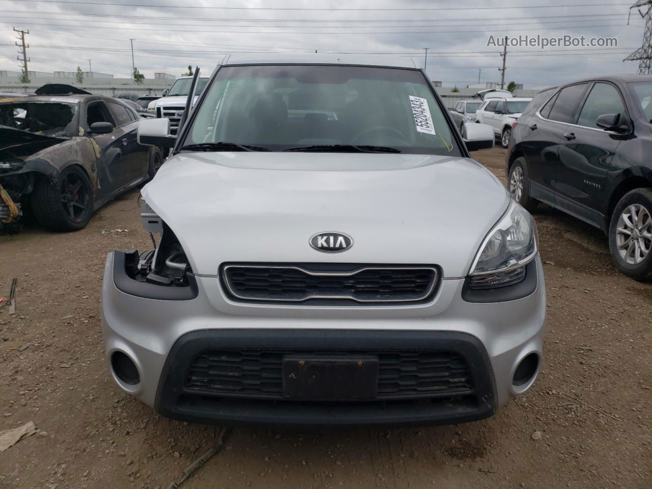 2013 Kia Soul  Silver vin: KNDJT2A56D7759024