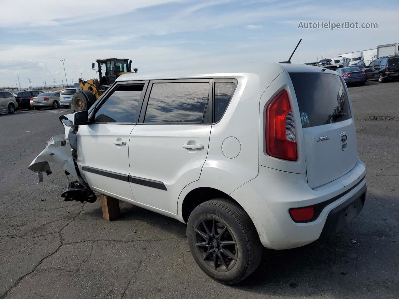 2012 Kia Soul  White vin: KNDJT2A57C7407648