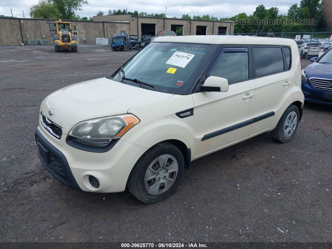 2013 Kia Soul   Белый vin: KNDJT2A57D7553906