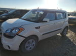 2013 Kia Soul  White vin: KNDJT2A57D7757721