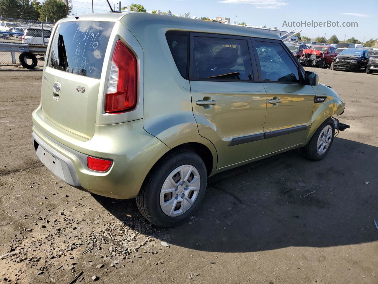 2012 Kia Soul  Green vin: KNDJT2A58C7357780