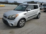 2012 Kia Soul  Серебряный vin: KNDJT2A58C7419470