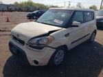 2013 Kia Soul  Beige vin: KNDJT2A58D7500888