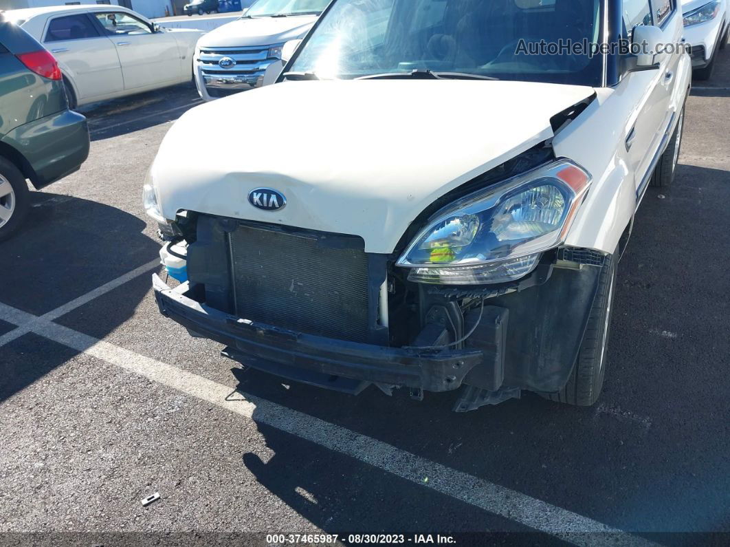 2013 Kia Soul Base White vin: KNDJT2A58D7539951