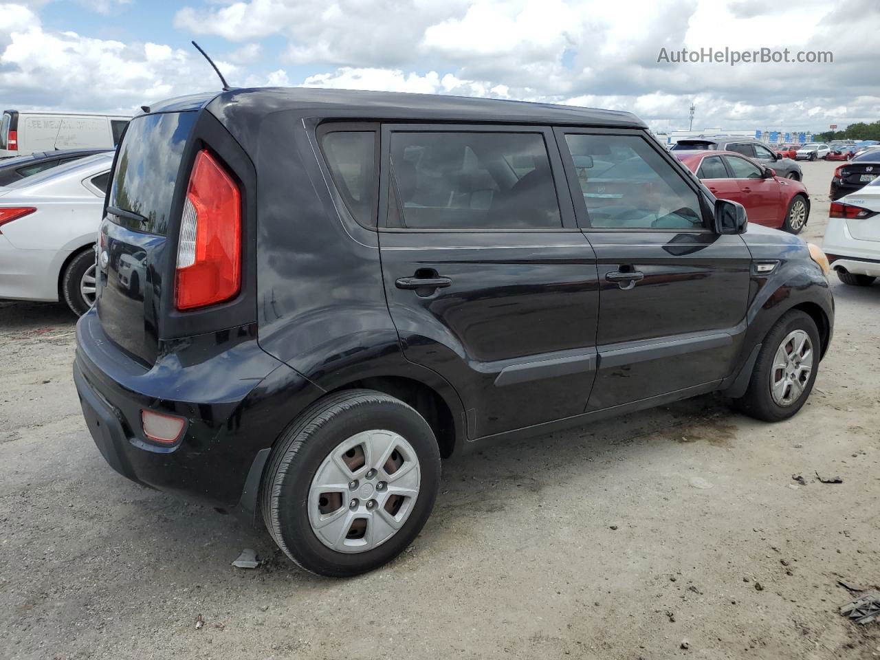 2013 Kia Soul  Black vin: KNDJT2A58D7540758