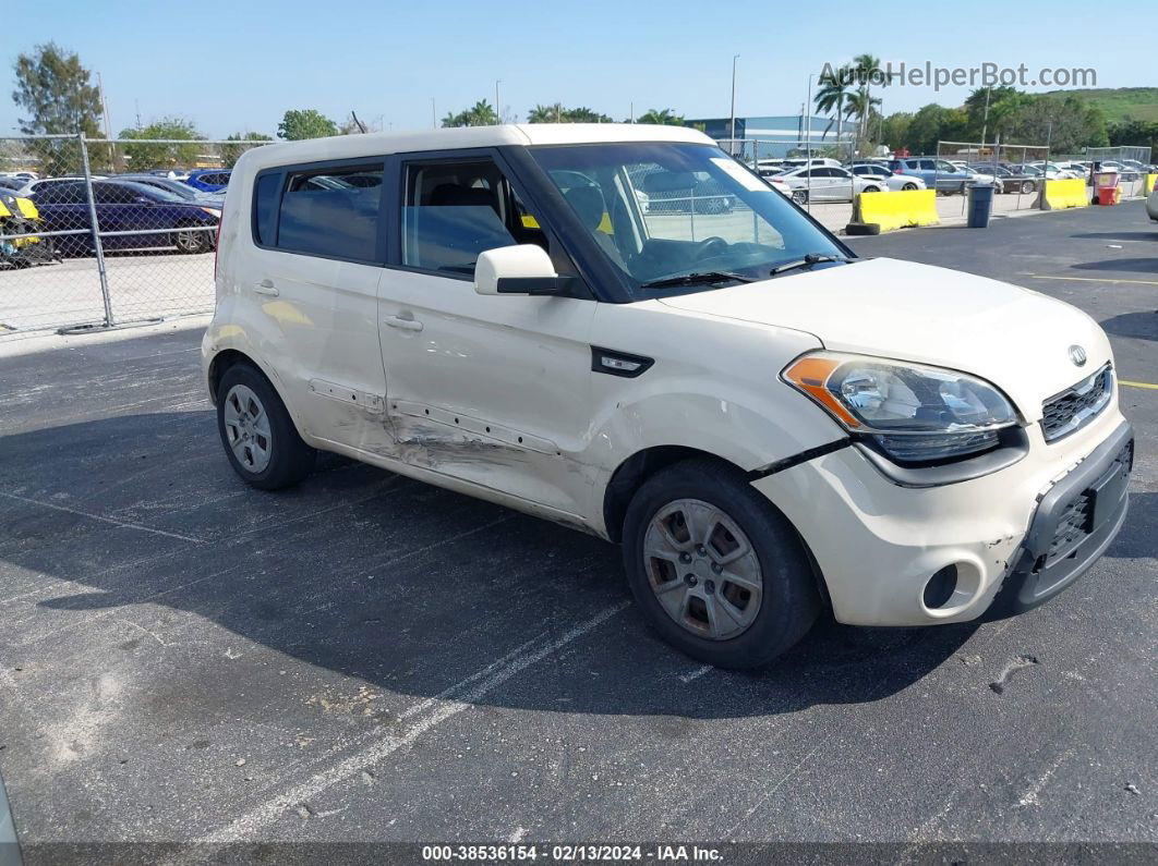 2013 Kia Soul   Beige vin: KNDJT2A58D7763740